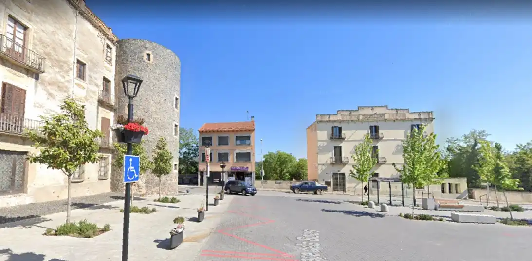 Mixed residential for sale in Avinguda Coronel Estrada, imagen 9