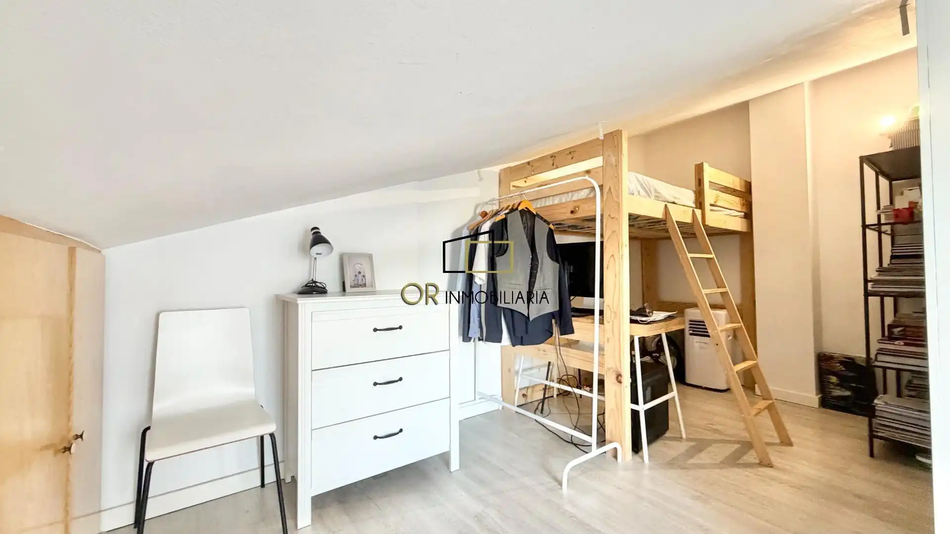 Habitación de Piso en venta en Vilanova i la Geltrú con Calefacción, Parquet y Terraza