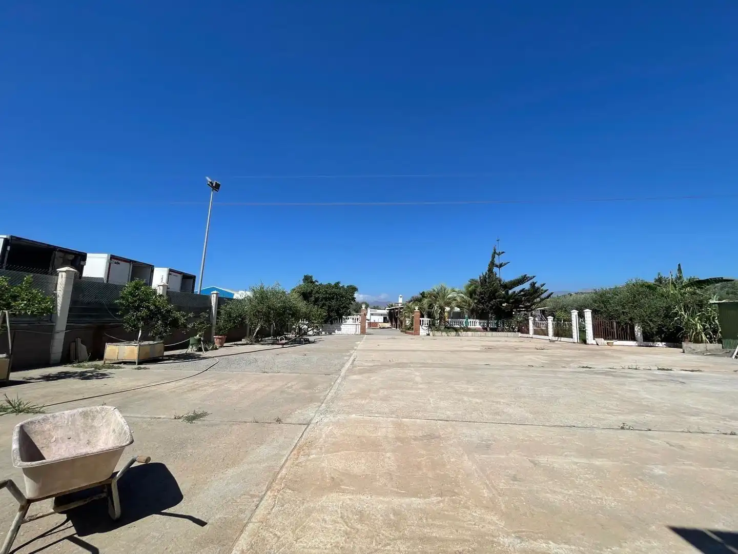 Vista exterior de Finca rústica en venda en Motril amb Terrassa i Piscina