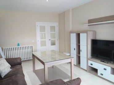 Apartamento con ascensor en venta en Maria Auxiliadora - Barriada de Llera