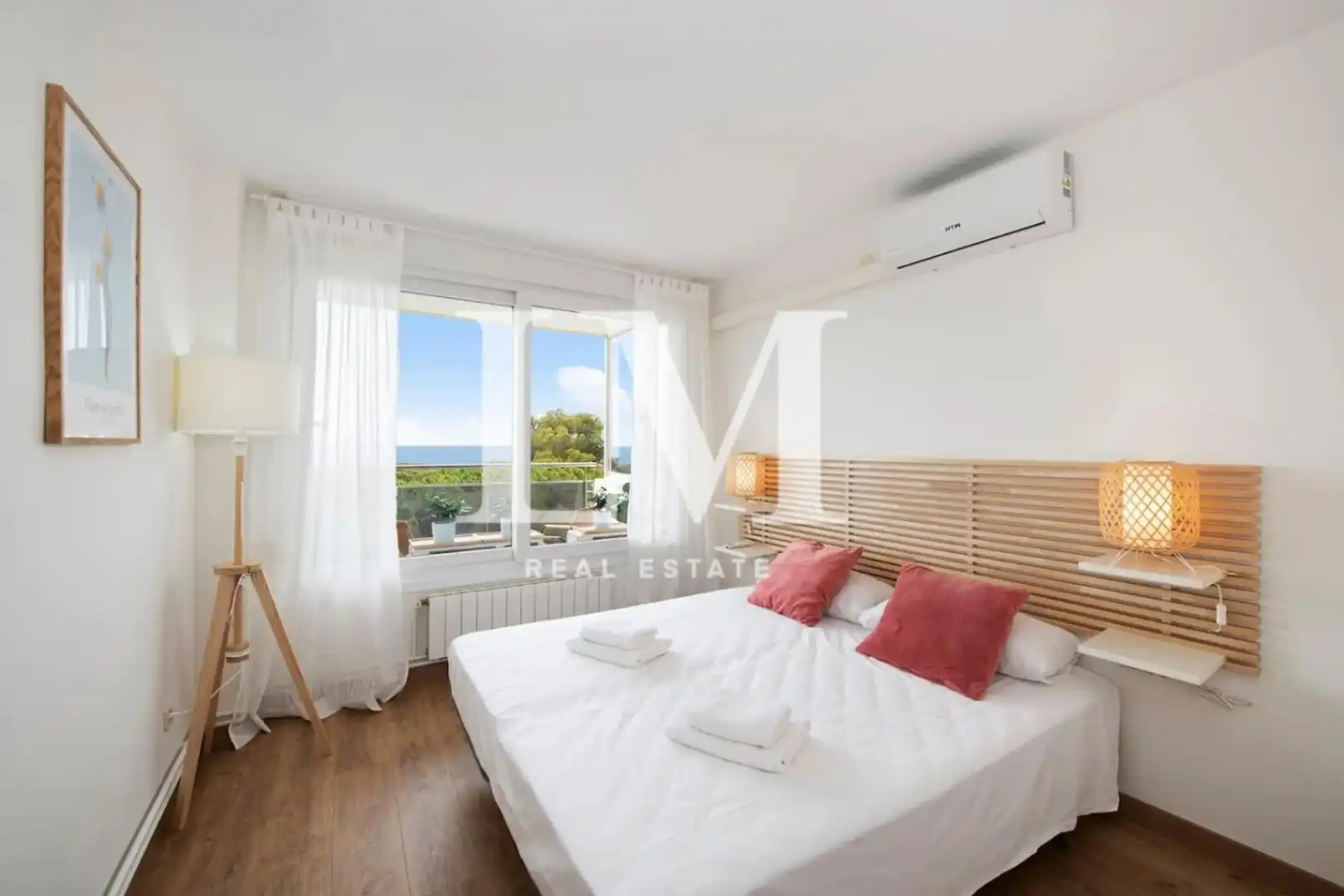 Habitación de Apartamento de alquiler en Gavà con Aire acondicionado, Terraza y Amueblado