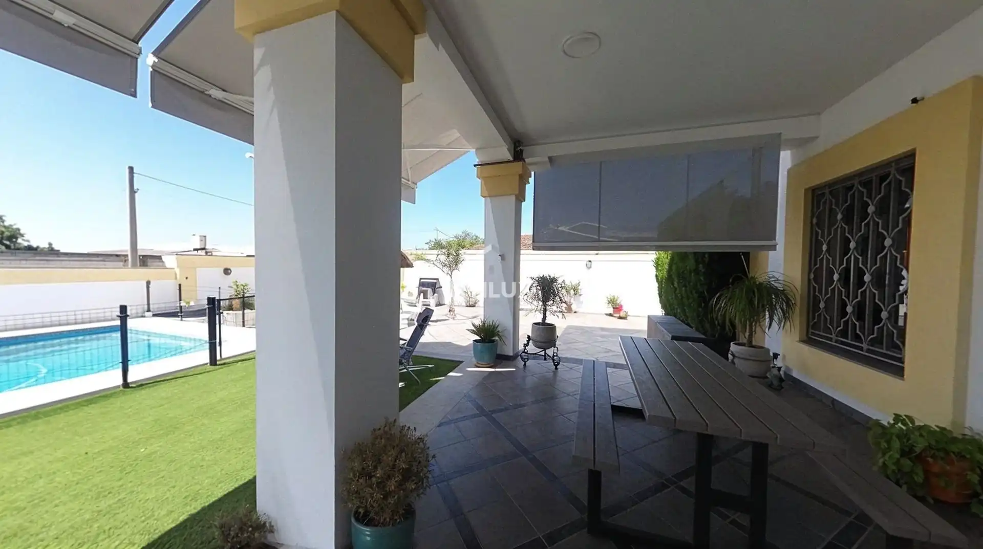 Terrasse von Gebäude zum Verkauf in Sanlúcar la Mayor