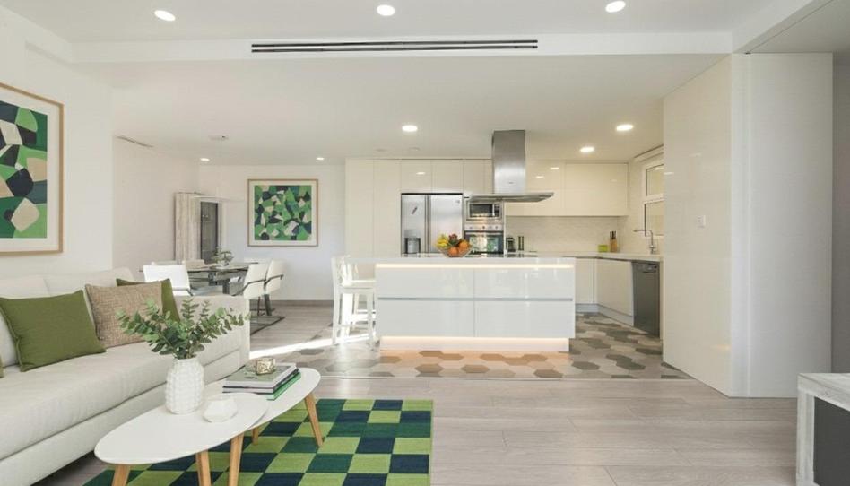 Photo 1 of Flat for sale in Calle Reina Victoria, 30, Pont Nou - Corazón de Jesús, Alicante