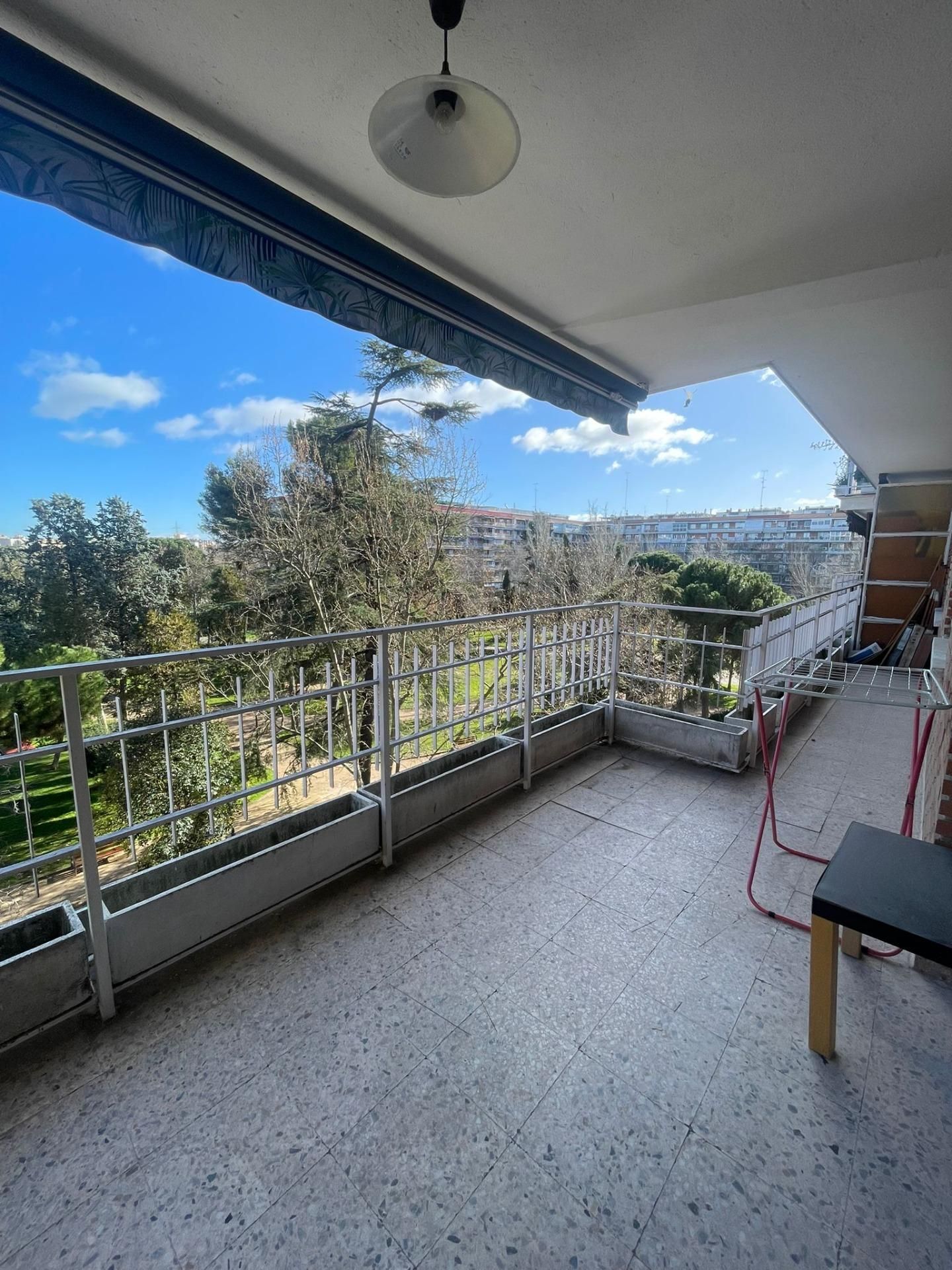Flat to rent in Avenida Avenida ONU, Villafontana - Estoril I