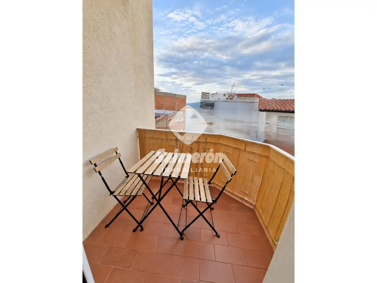 Balcony of Flat for sale in Centre