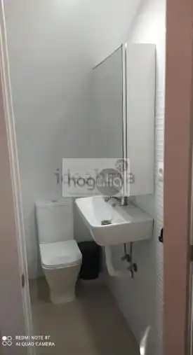Baño de Planta baja de alquiler en Sevilla con Aire acondicionado y Amueblado