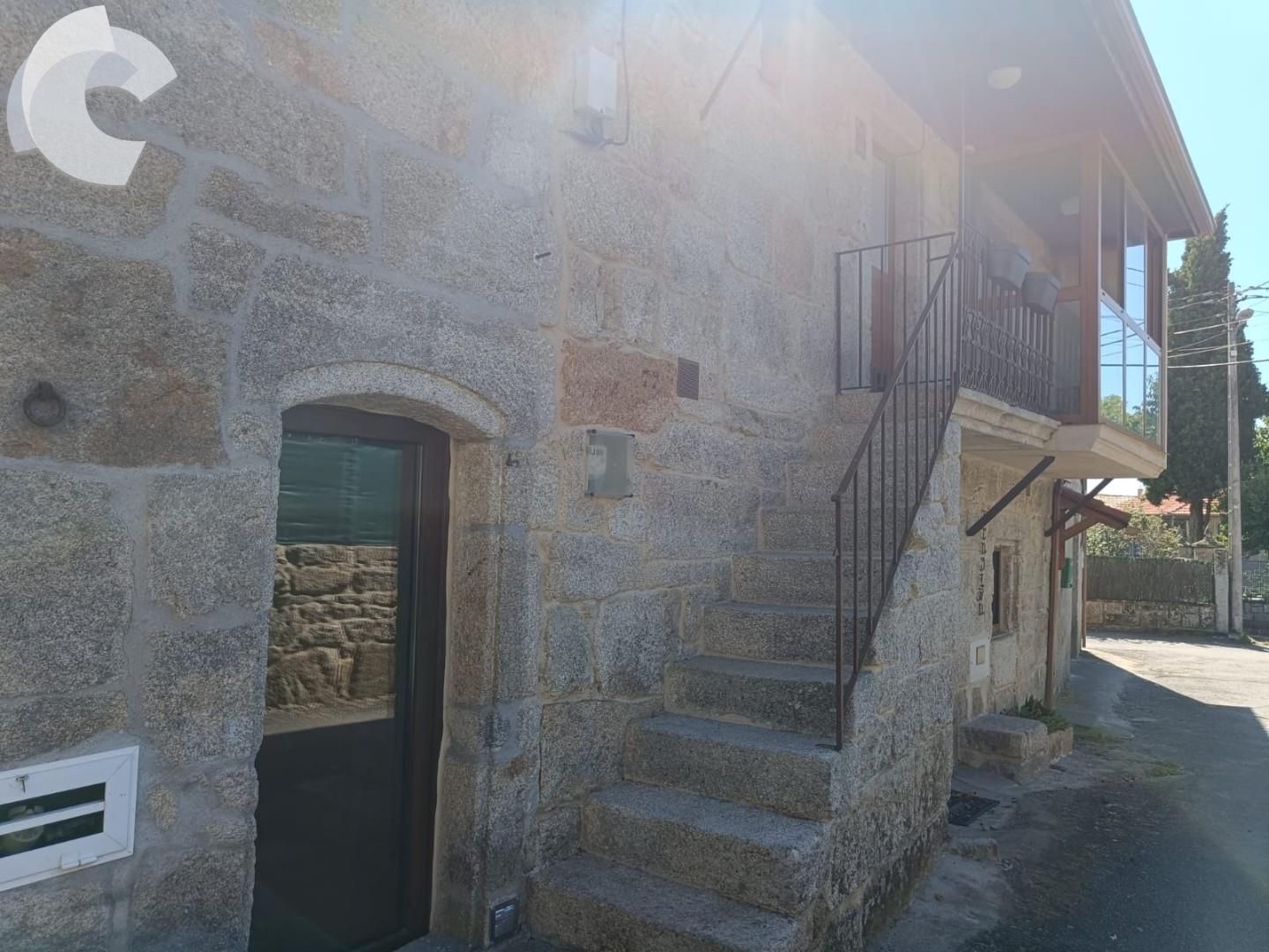 Casa adosada en venta en O Pereiro de Aguiar