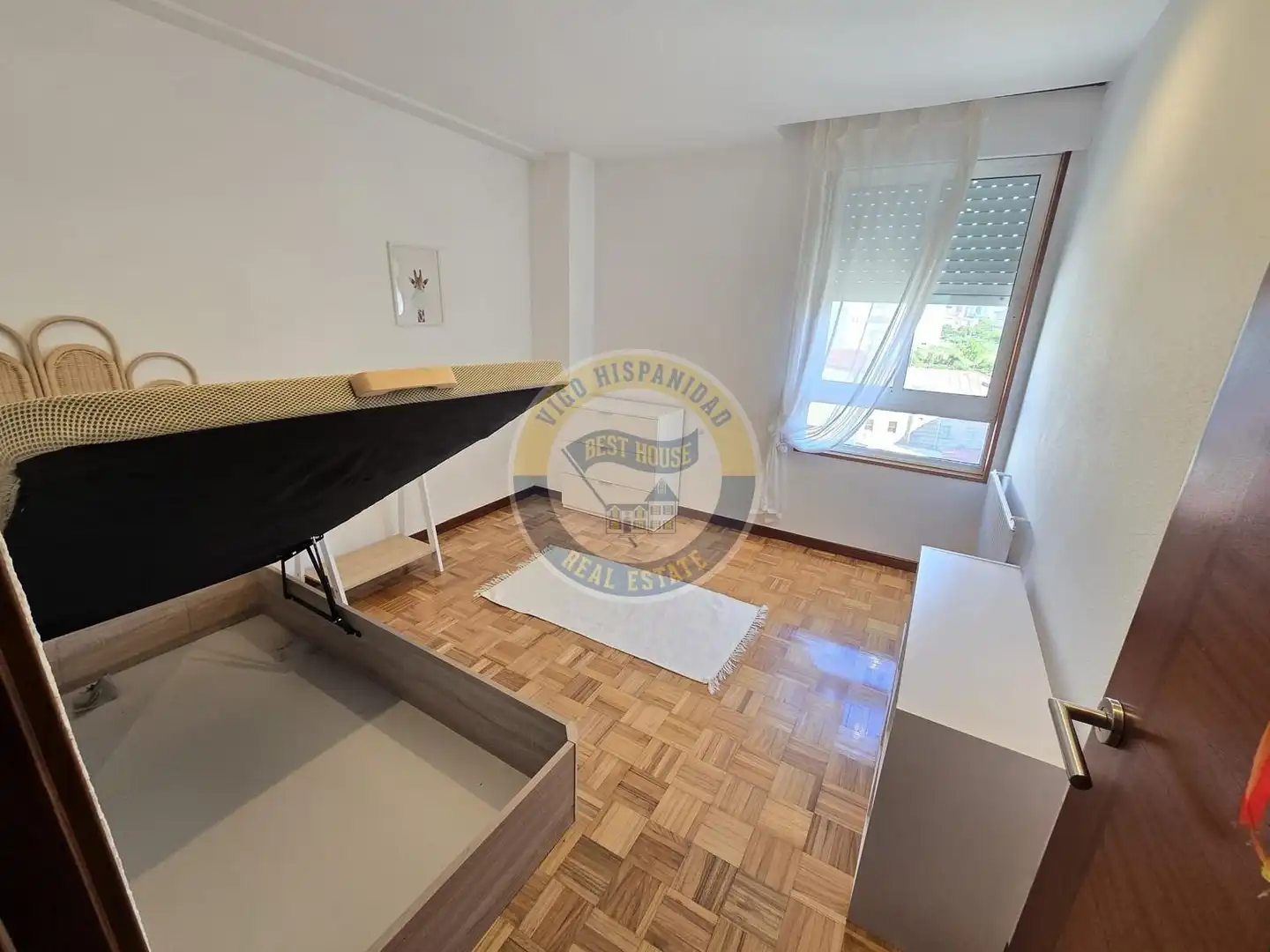 Bedroom of Flat for rent in Vigo   with Heating and Furnished