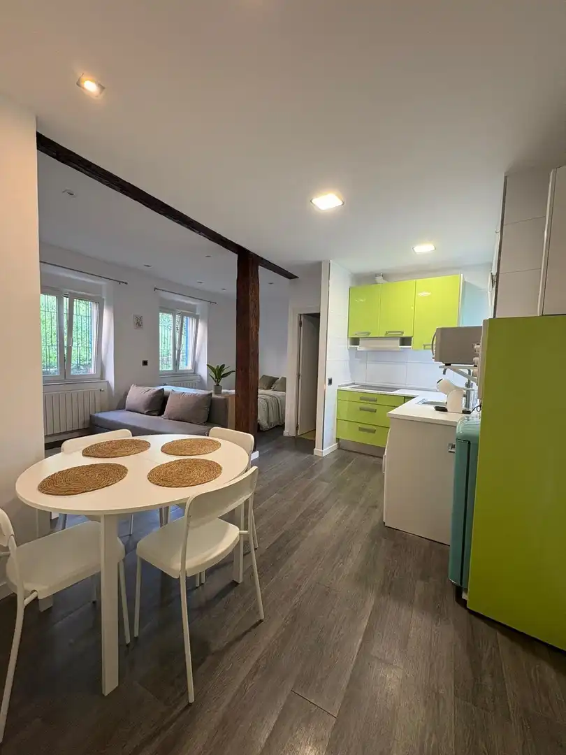 Cocina de Piso de alquiler en Santander con Calefacción, Parquet y Amueblado