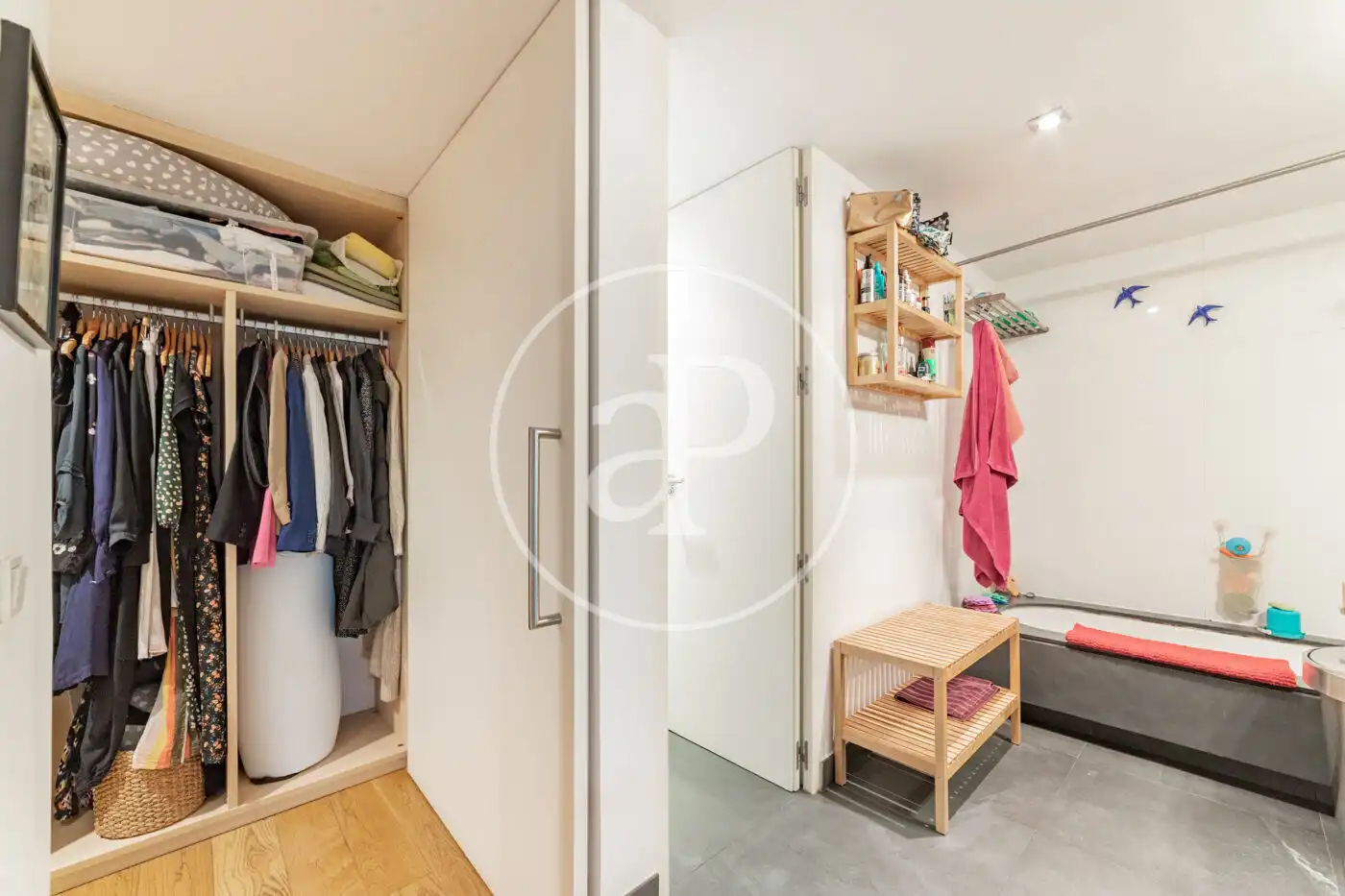 Piso en venta en Madrid con Calefacción, Terraza y Trastero