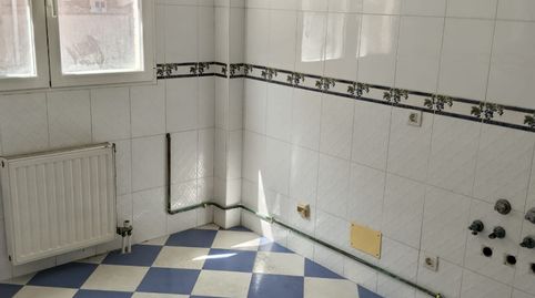 Foto 2 de Casa adosada en venta en Calle de Cortes, San Julián - Barriada de Cortes, Burgos Capital
