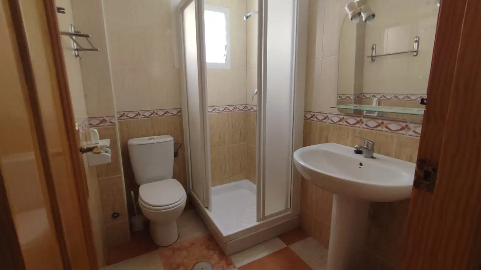 Baño de Piso de alquiler en Cartagena con Amueblado, Horno y Lavadora
