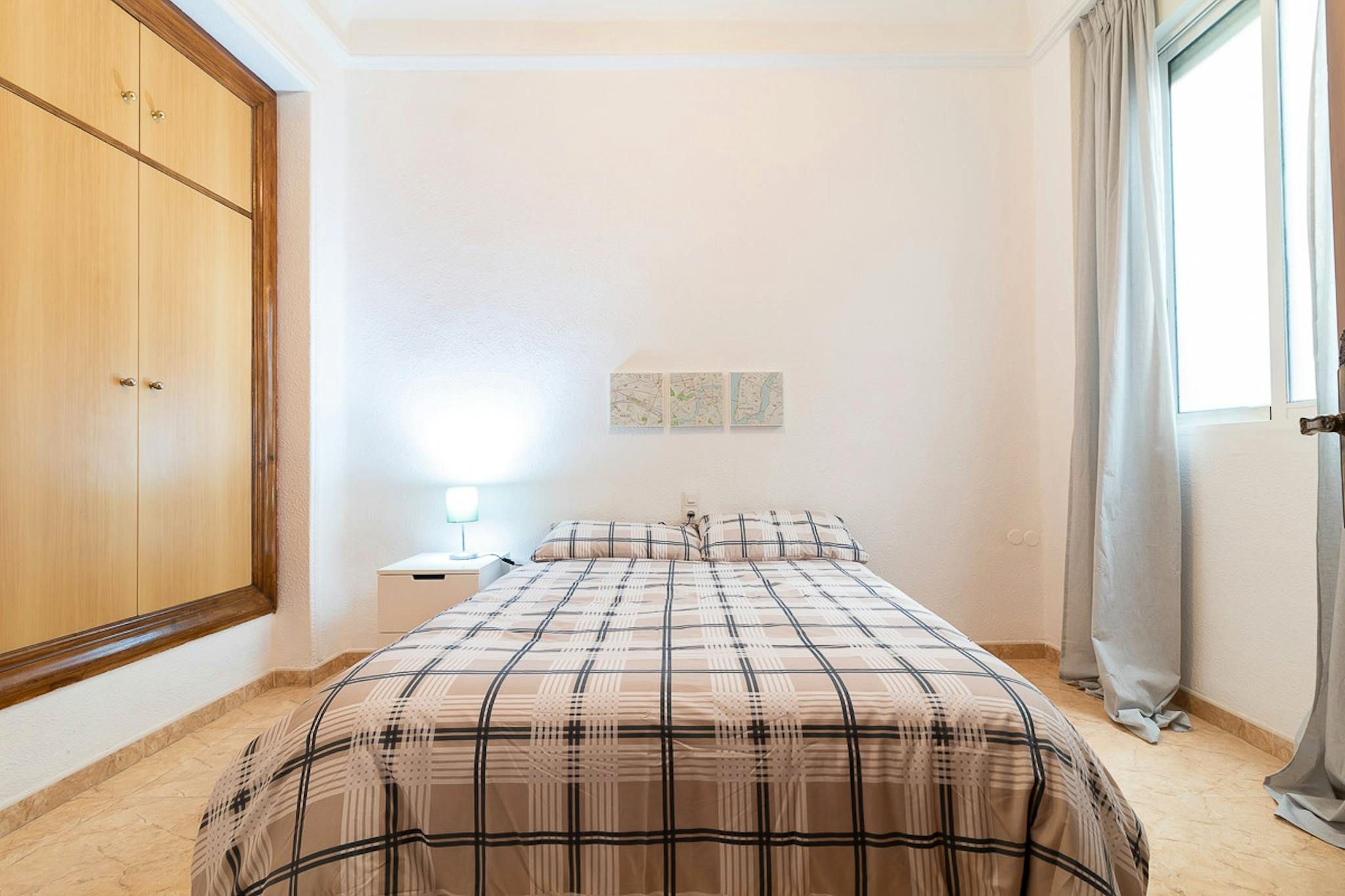 Bedroom of Flat to share in  Valencia Capital  with Furnished, Washing machine and Internet