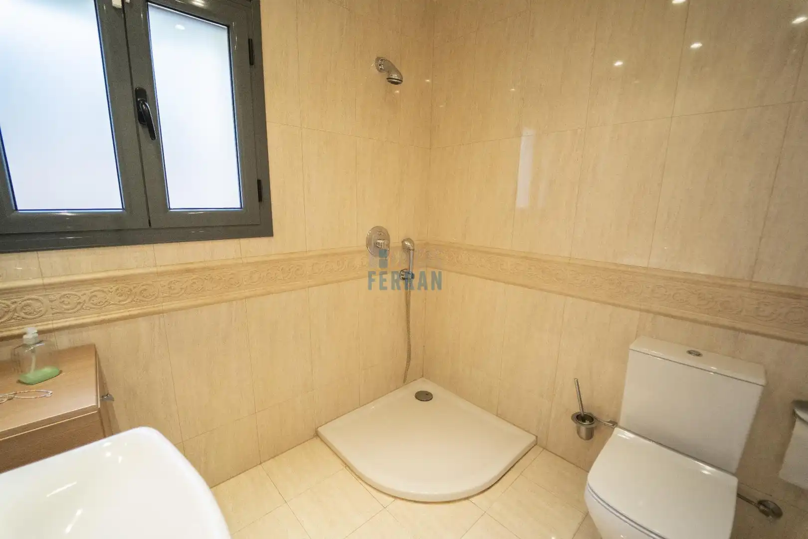 Baño de Casa o chalet en venta en El Vendrell con Calefacción, Parquet y Terraza