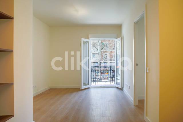 Piso en Venta en Cuatro Caminos - Azca