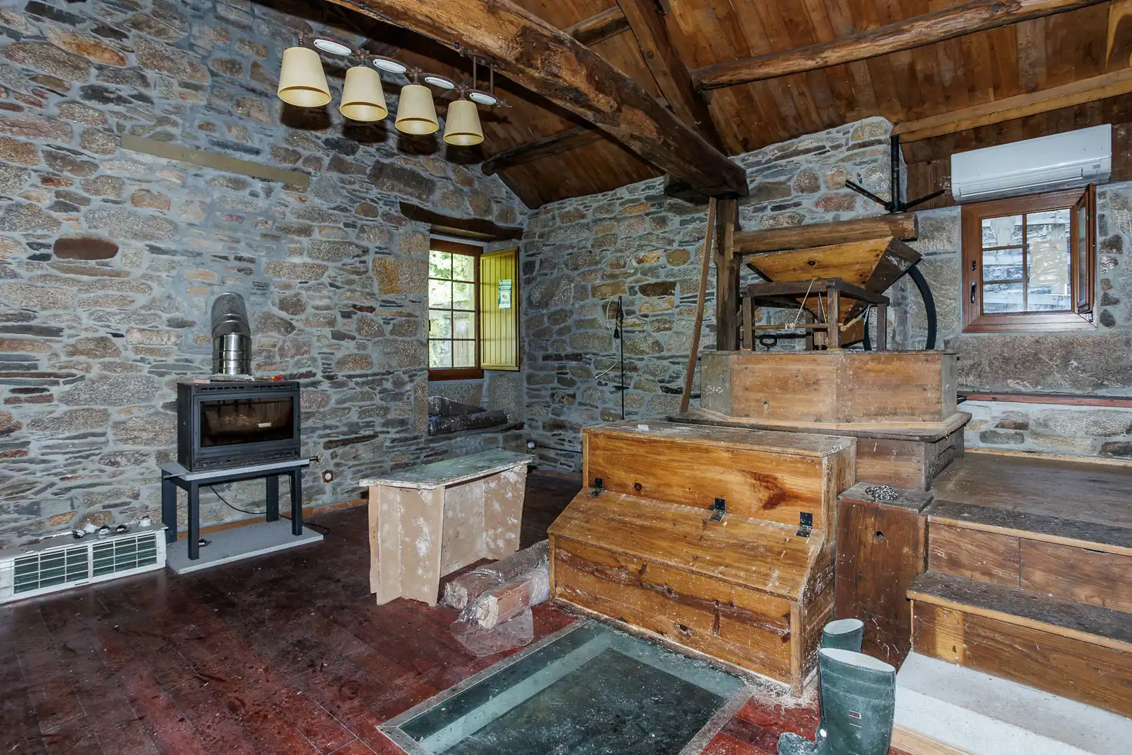 Cocina de Finca rústica en venta en Begonte