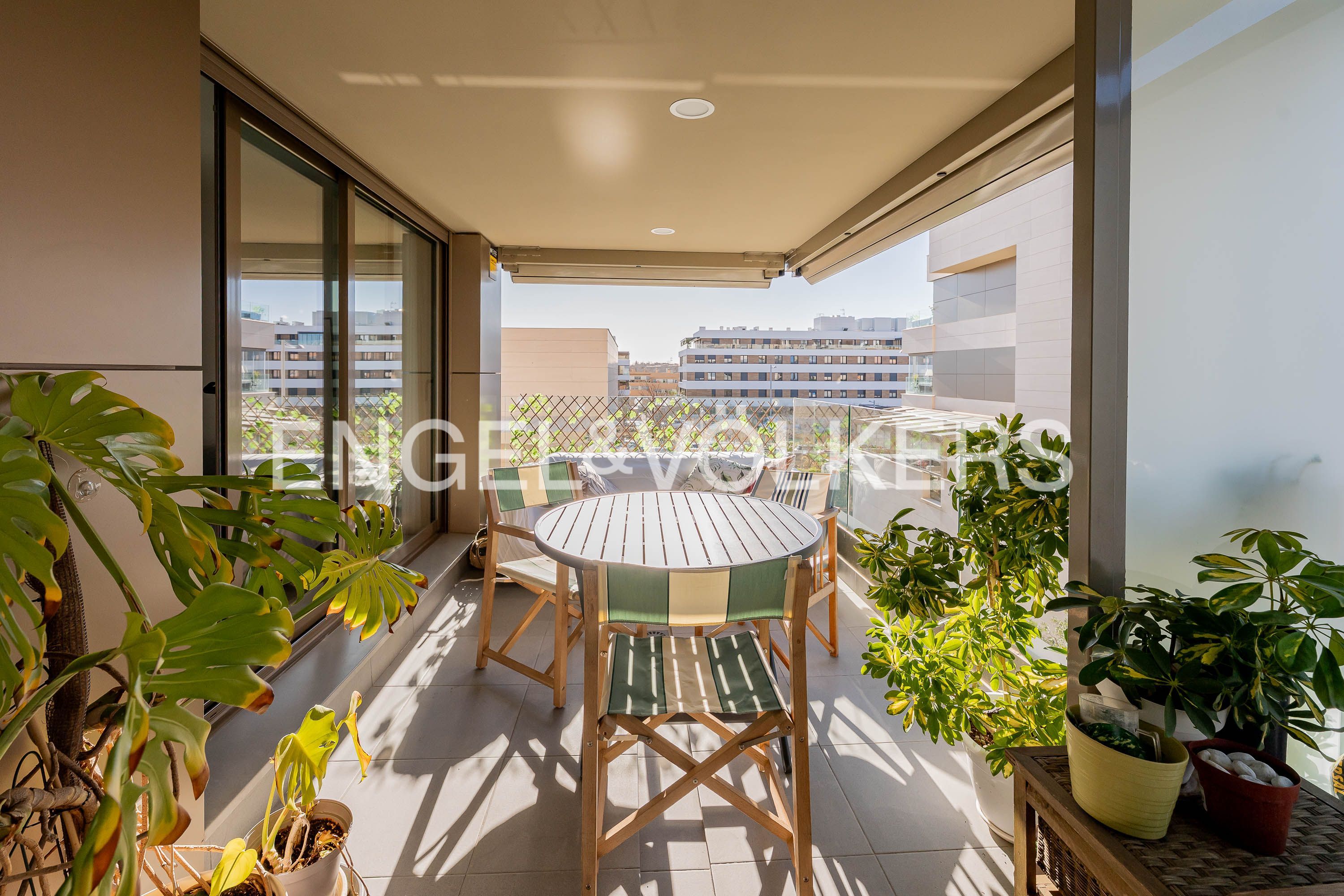 Terrasse von Wohnung zum Verkauf in San Sebastián de los Reyes mit Klimaanlage, Heizung und Privatgarten
