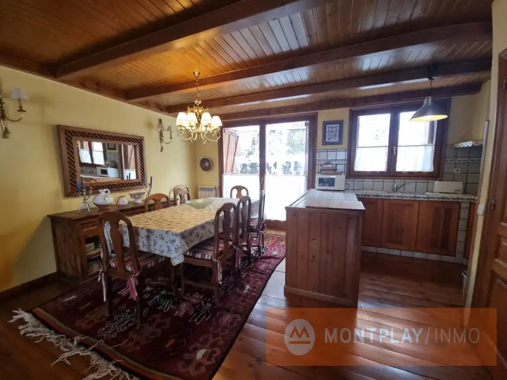Dining room of Detached homes for sale in Naut Aran