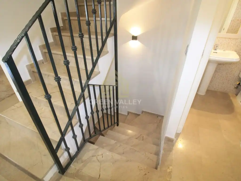 Casa aparellada en venda a Avenida de la Hacienda, imagen 19