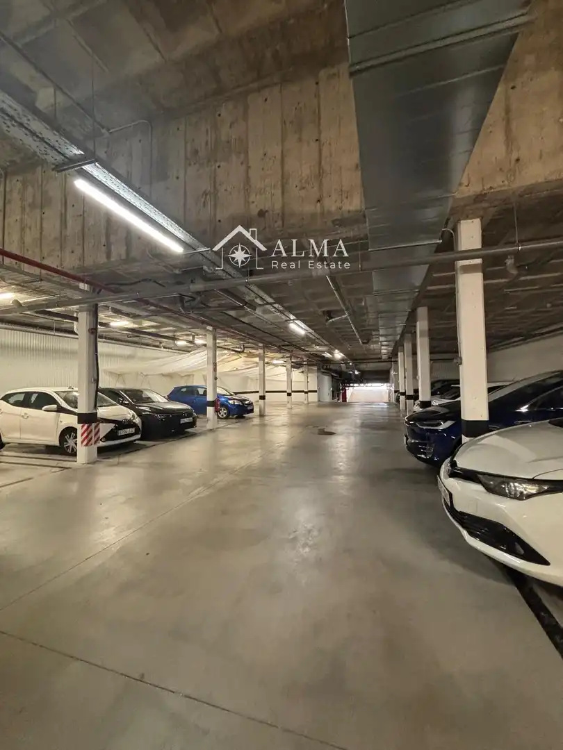 Aparcament de Pis en venda en Valdemoro amb Aire condicionat, Calefacció i Terrassa