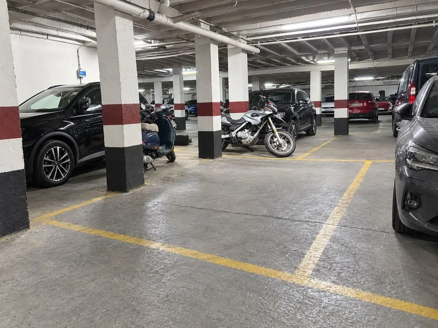 Einzelparkplatz zum Verkauf in Calle Calle León Felipe