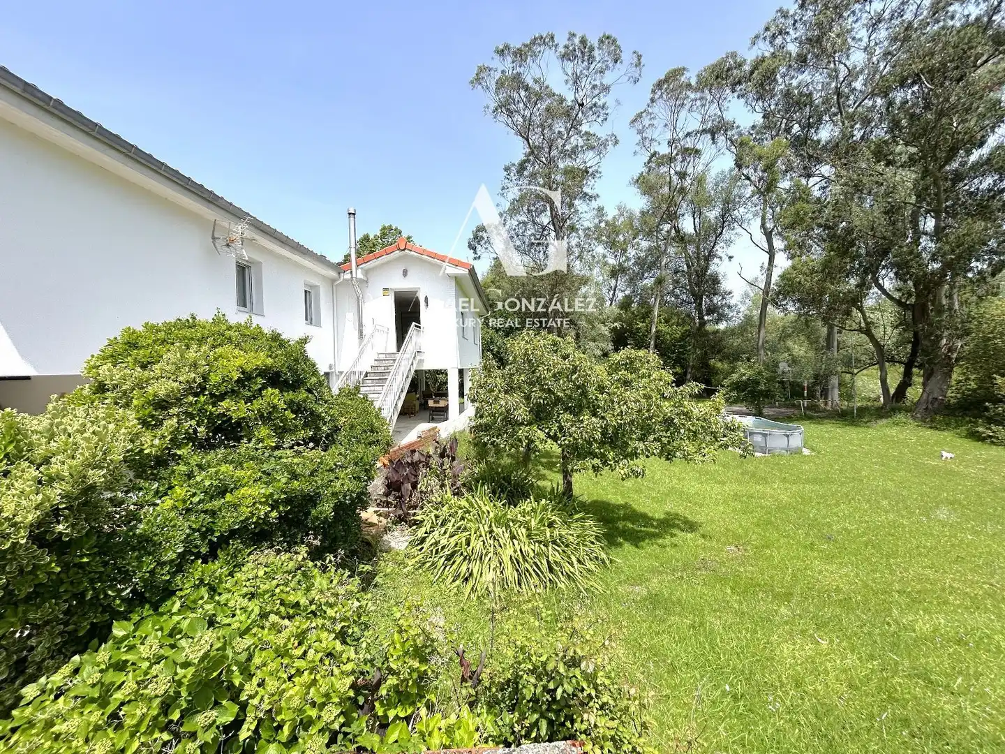 Garden of Houses for sale in Miengo  with Heating and Furnished
