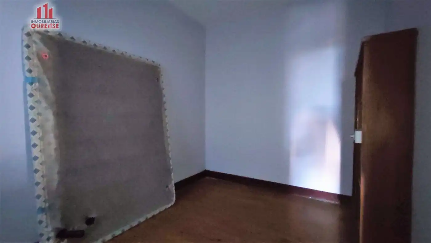 Dormitori de Casa o xalet en venda en Vilar de Barrio