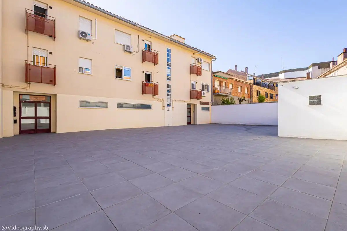 Vista exterior de Pis en venda en San Fernando de Henares amb Aire condicionat, Calefacció i Moblat