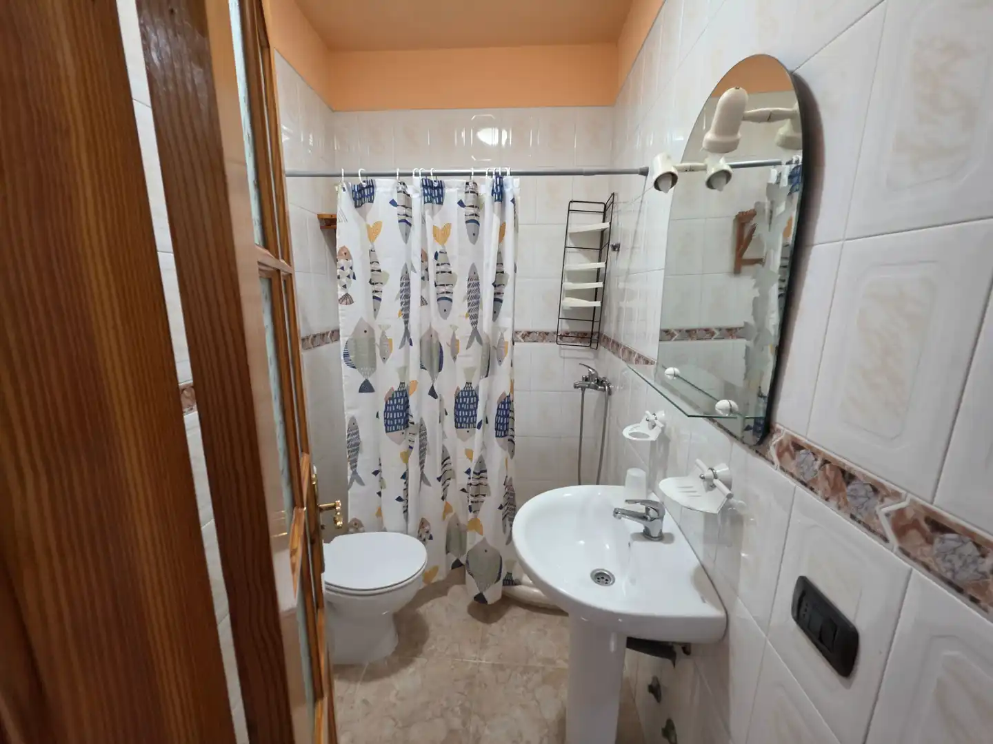 Bathroom of Flat for rent in Candelaria  with Washing machine and Balcony