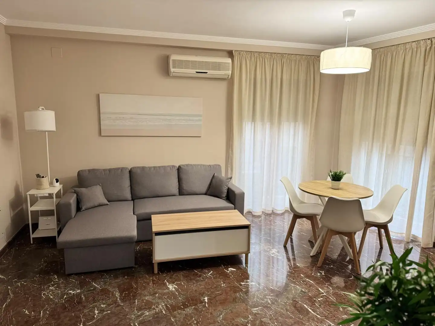 Appartamento con terrazza in affitto a Centro, imagen 2