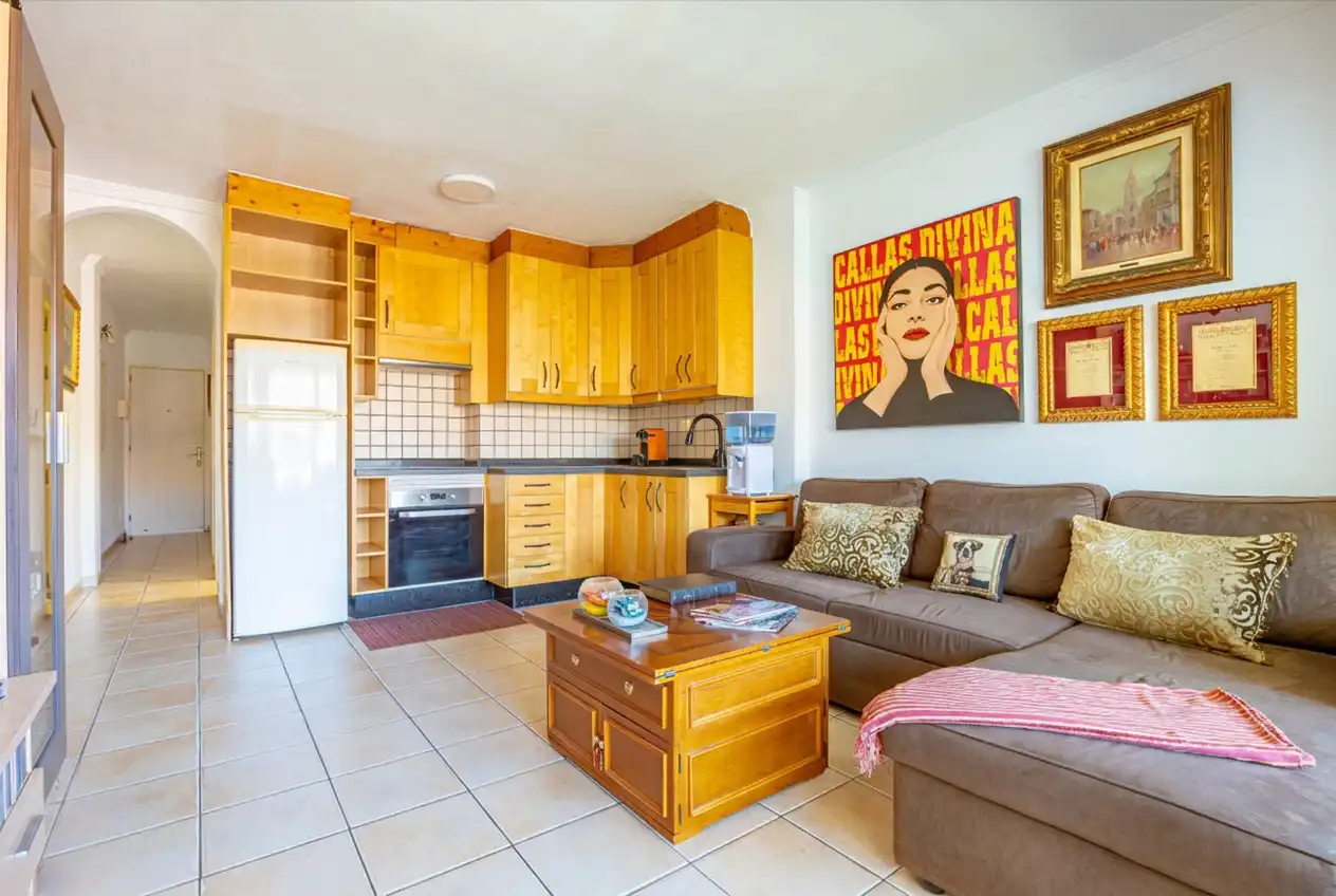 Sala de estar de Piso en venta en San Bartolomé de Tirajana con Terraza, Piscina y Amueblado