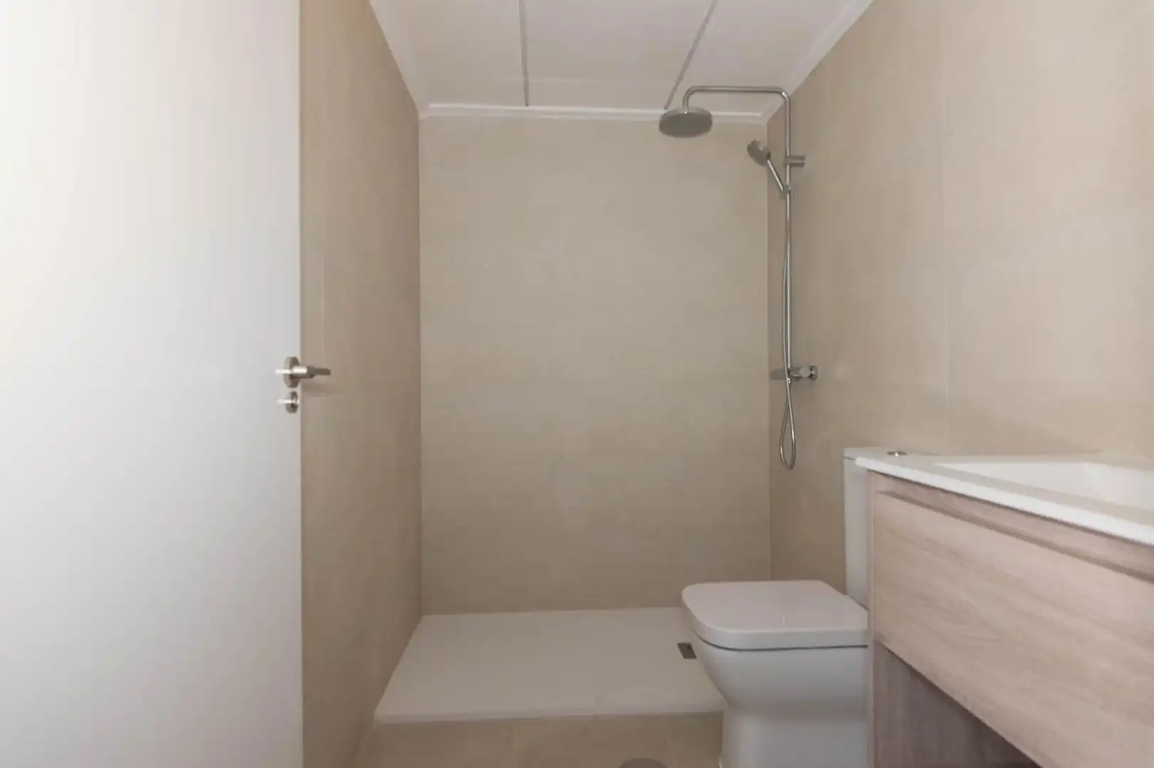 Piso en venta en Avenida ZARAICHE, La Flota