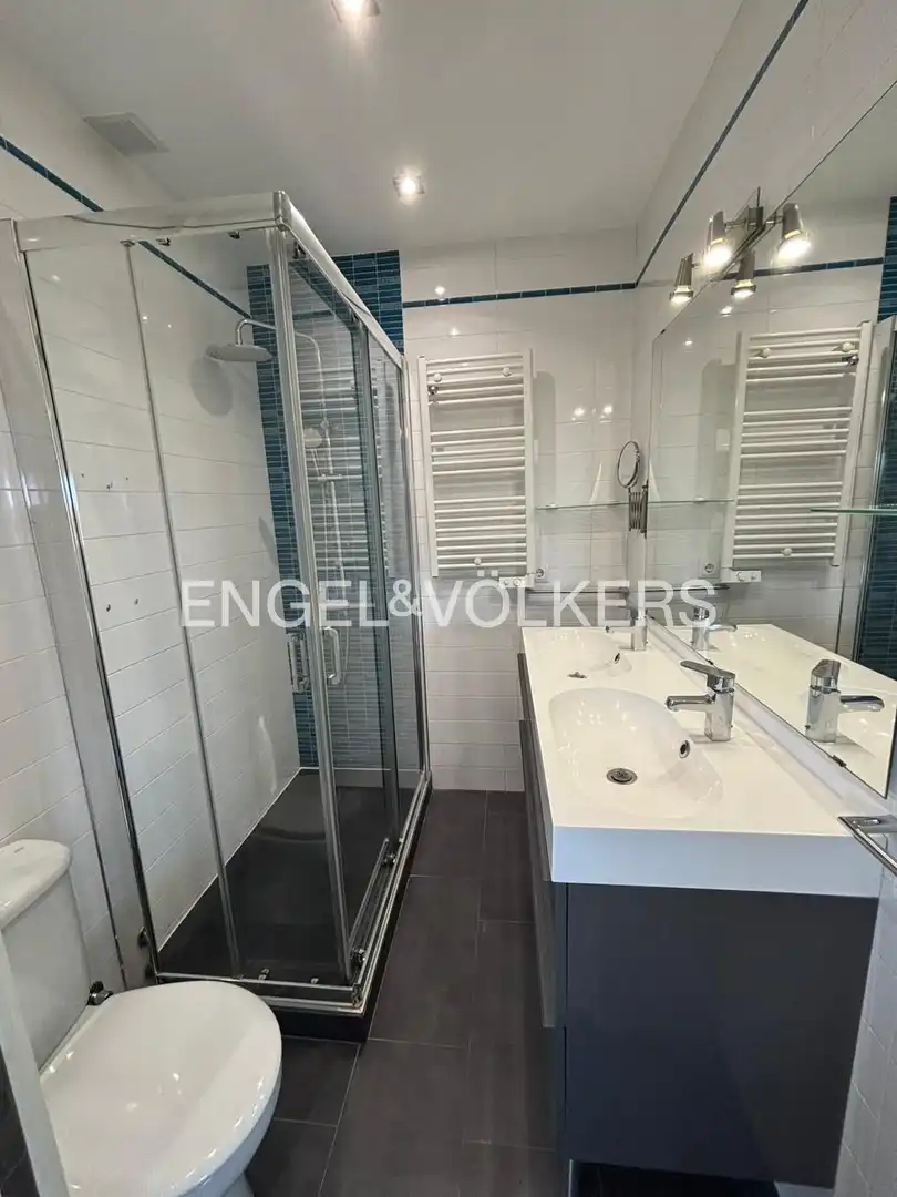 Baño de Casa o chalet de alquiler en Las Rozas de Madrid con Aire acondicionado, Calefacción y Terraza