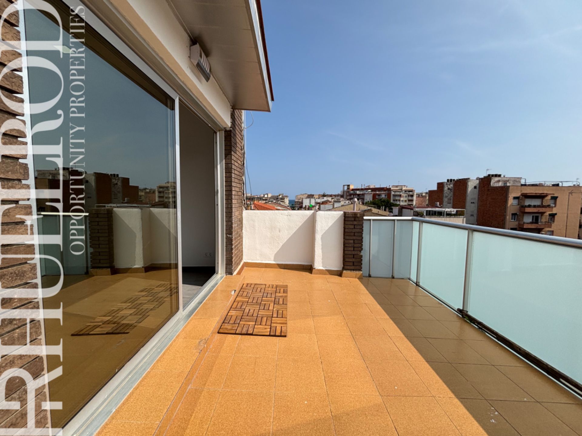 Terrace of Flat for sale in Pineda de Mar  with Parquet flooring, Terrace and Oven