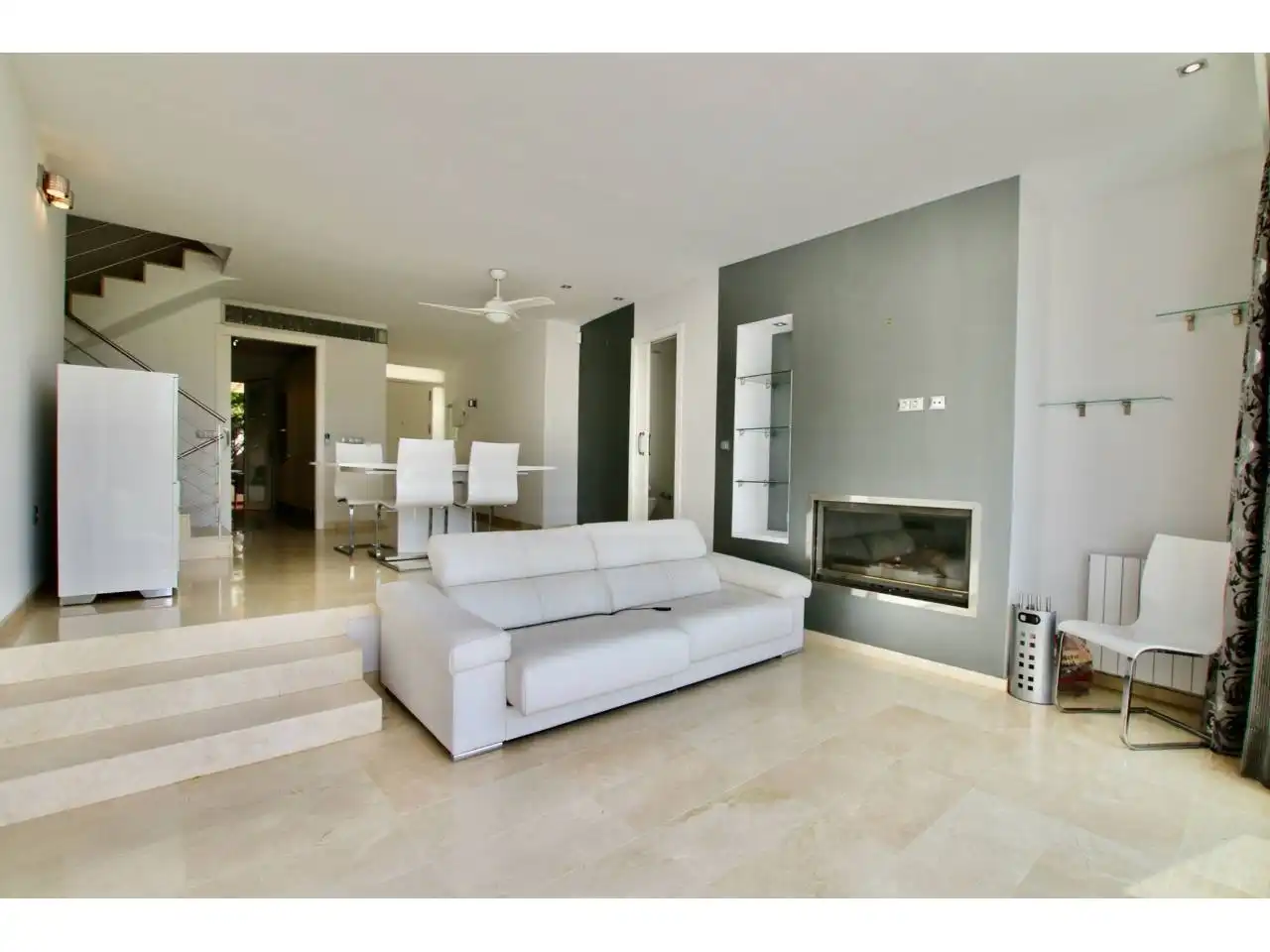 Sala d'estar de Casa adosada de lloguer en  Palma de Mallorca amb Aire condicionat, Calefacció i Terrassa