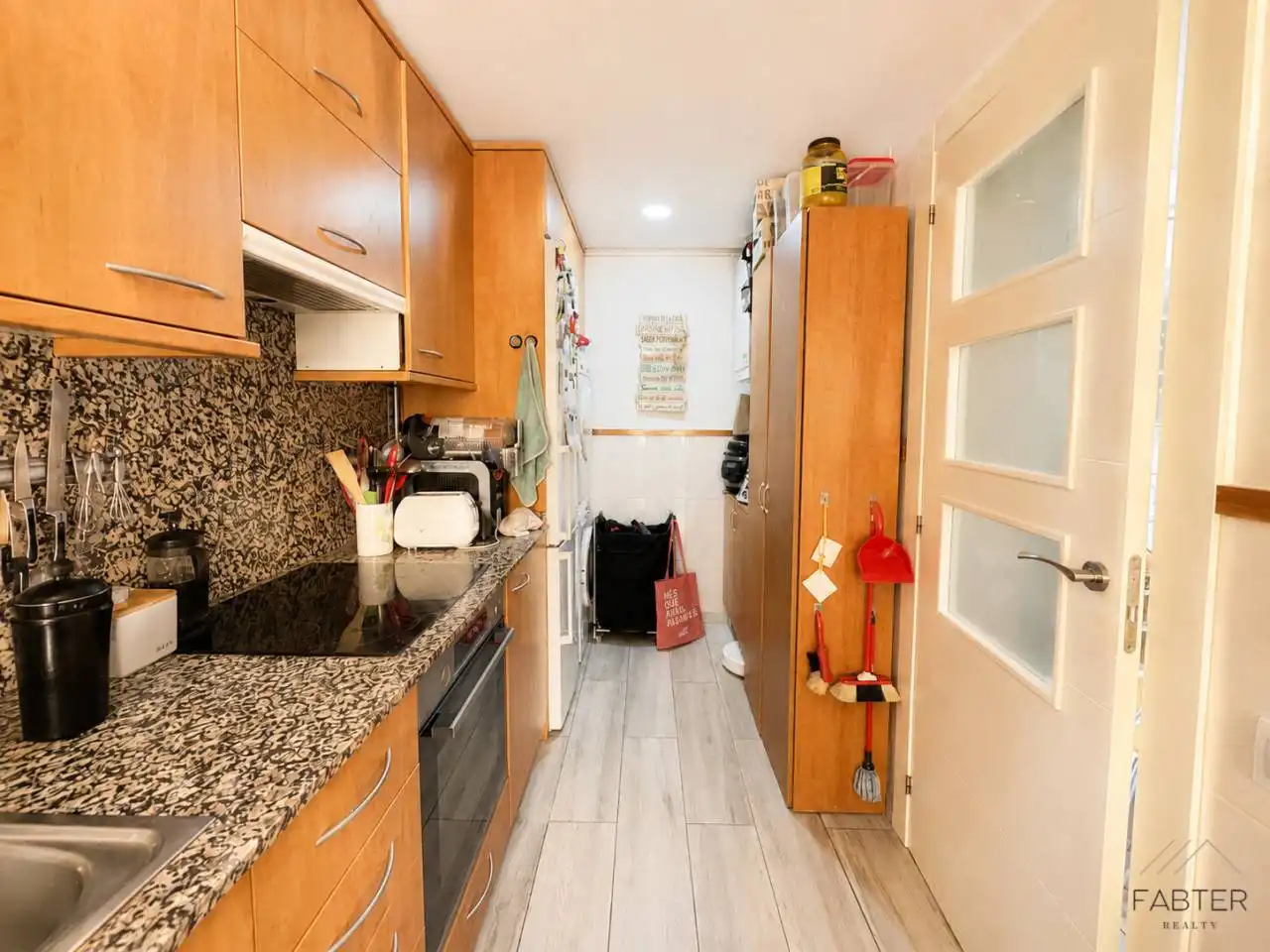 Cuina de Pis en venda en Santa Eulàlia de Ronçana amb Aire condicionat, Calefacció i Parquet