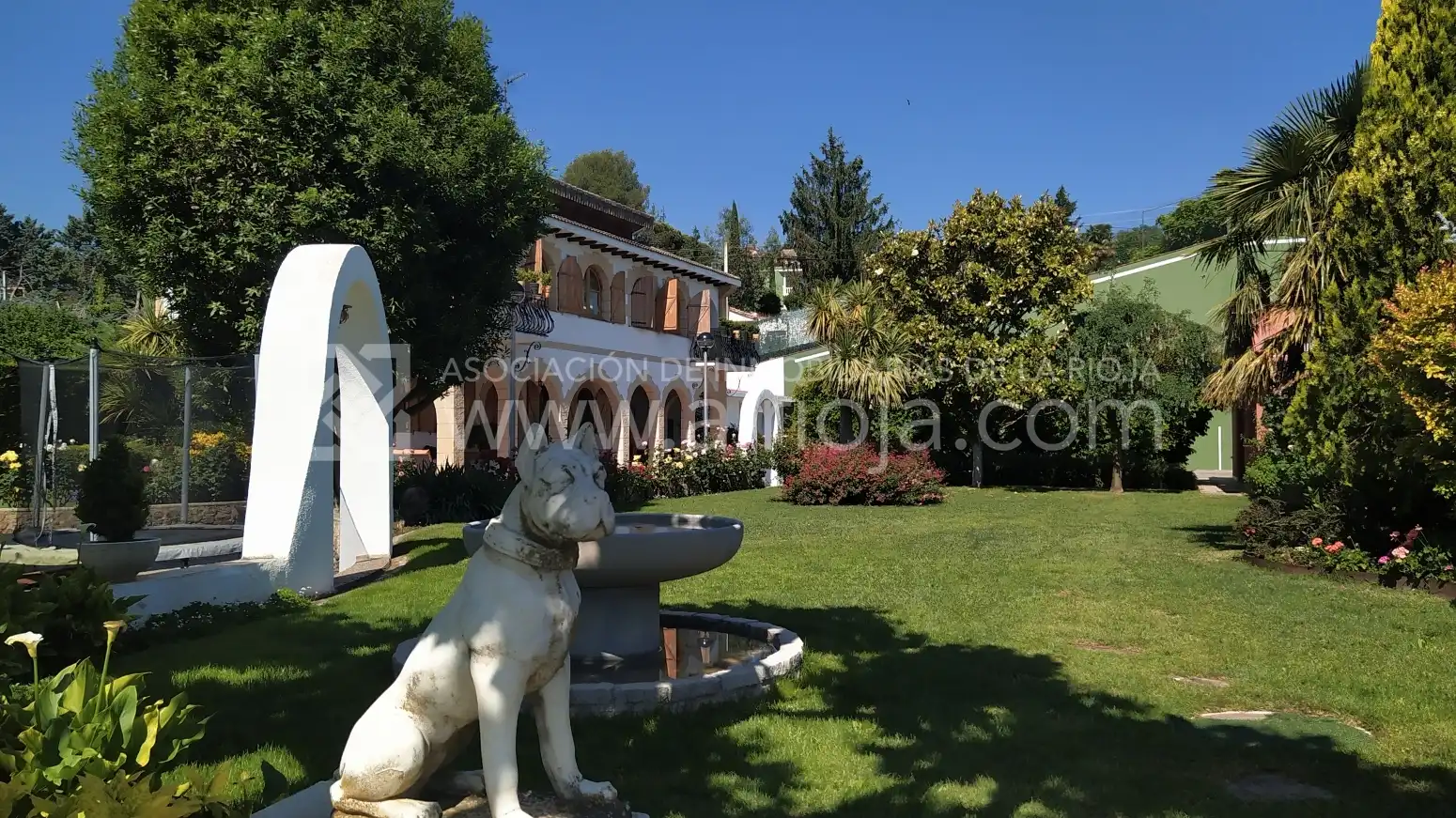 Jardín de Casa o chalet en venta en Nalda con Calefacción, Terraza y Piscina