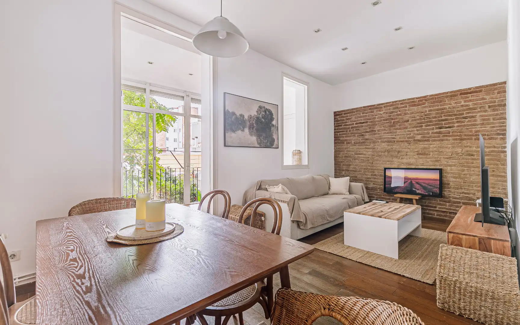 Piso con terraza en venta en Riera de Sant Miquel, imagen 2