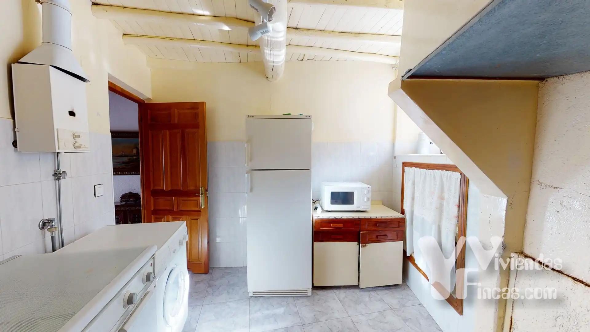 Kitchen of Country homes for sale in Valdelacasa  with Storage room