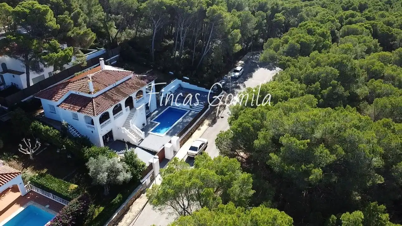 Vista exterior de Casa o xalet en venda en Es Mercadal amb Aire condicionat, Calefacció i Piscina