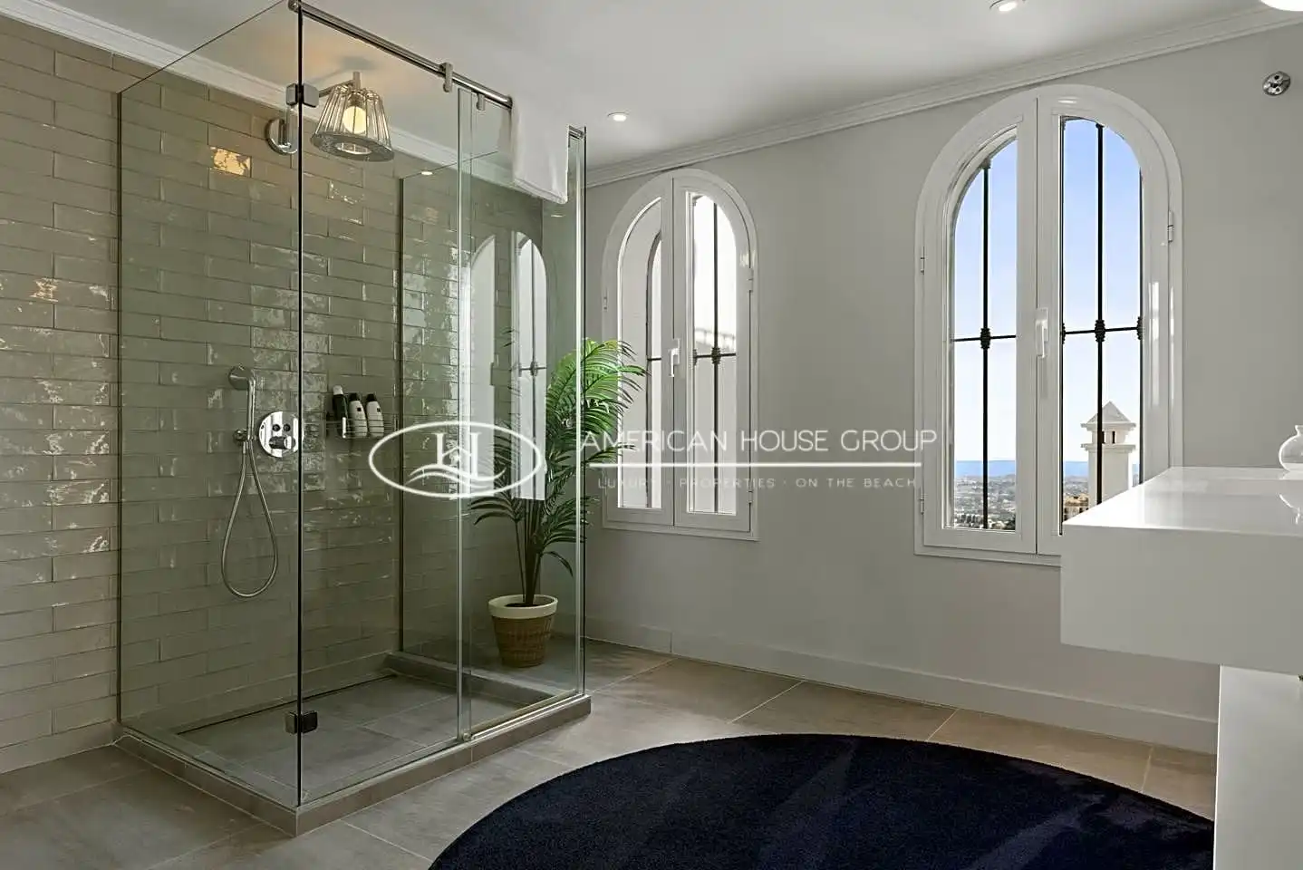 Baño de Dúplex en venta en Benahavís con Aire acondicionado y Terraza