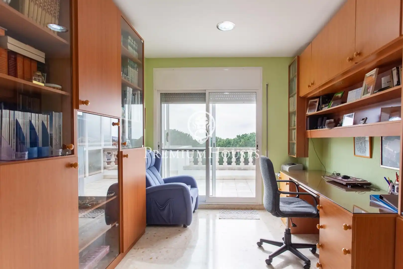 Habitación de Casa o chalet en venta en Badalona con Aire acondicionado, Calefacción y Jardín privado