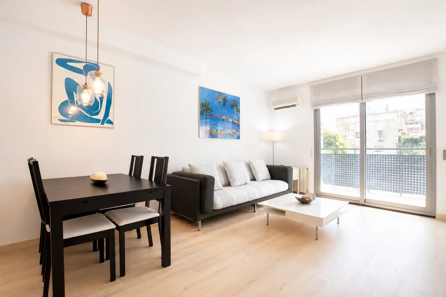 Sala de estar de Piso en venta en Santa Coloma de Gramenet con Aire acondicionado, Calefacción y Terraza