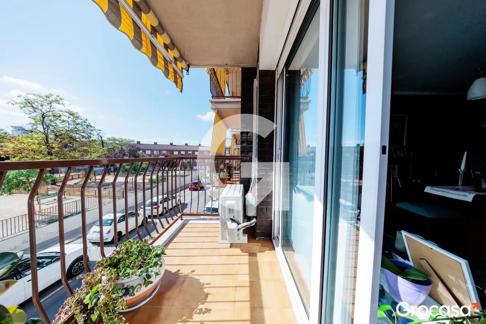 Balcony of Houses for sale in Terrassa  with Air Conditioner, Heating and Terrace