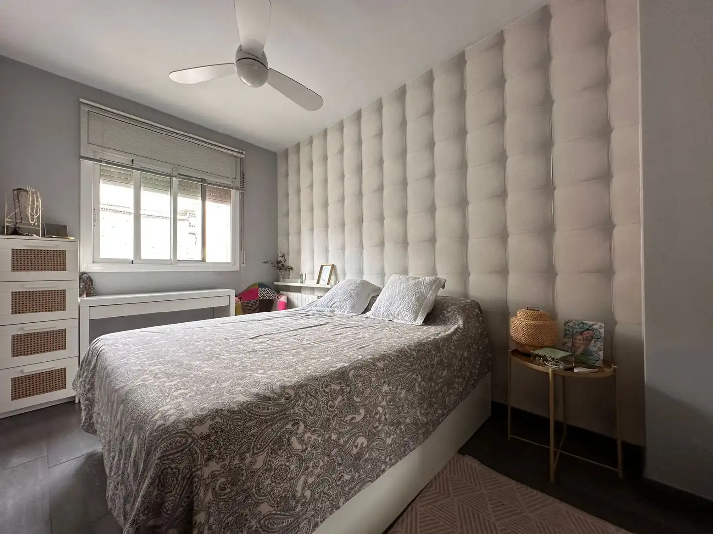 Habitación de Piso de alquiler en Badalona con Calefacción, Terraza y Amueblado