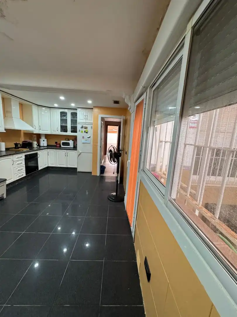 Kitchen of Houses for sale in Sevilla