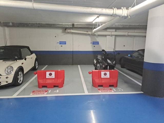 Garaje en Alquiler en Centro - Areal