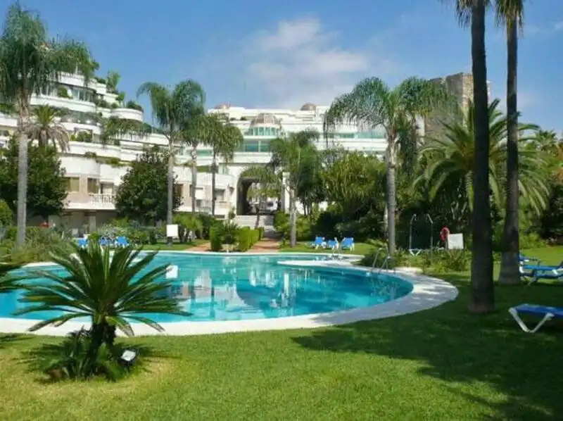 Wohnung mit Terrasse zur Miete in Nueva Andalucía, imagen 8