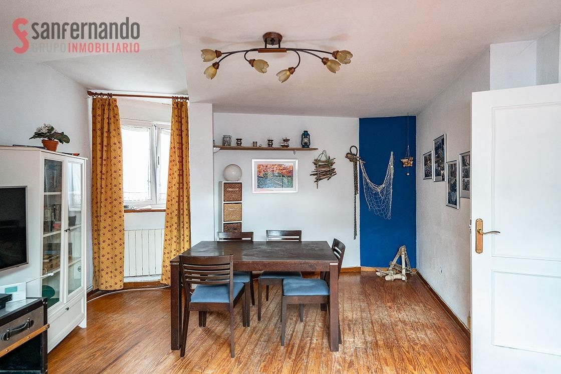 Comedor de Piso en venta en Santander con Calefacción
