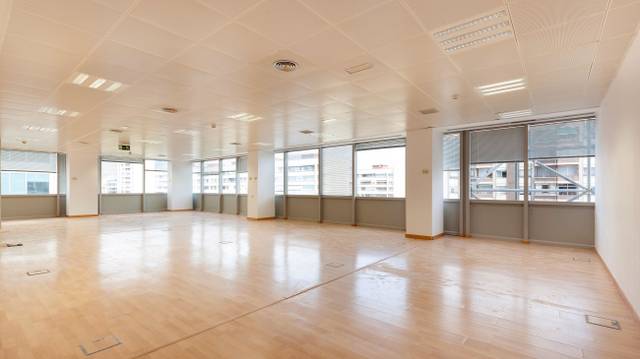 Oficina en Alquiler en Carrer de Tarragona en Hostafrancs